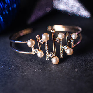 Pearl Light bangle