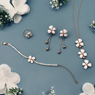 Fleur Blanche bracelet