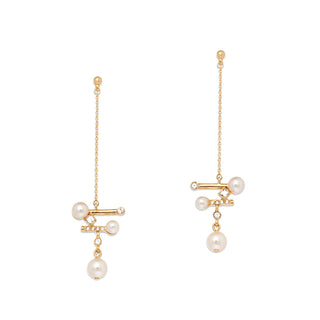 Pearl Light pierced earrings