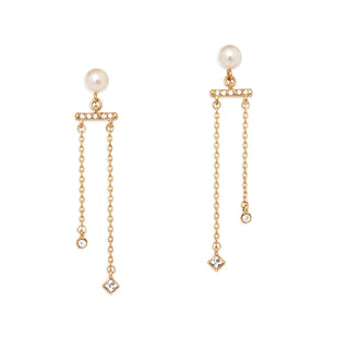 Pearl Light pierced earrings